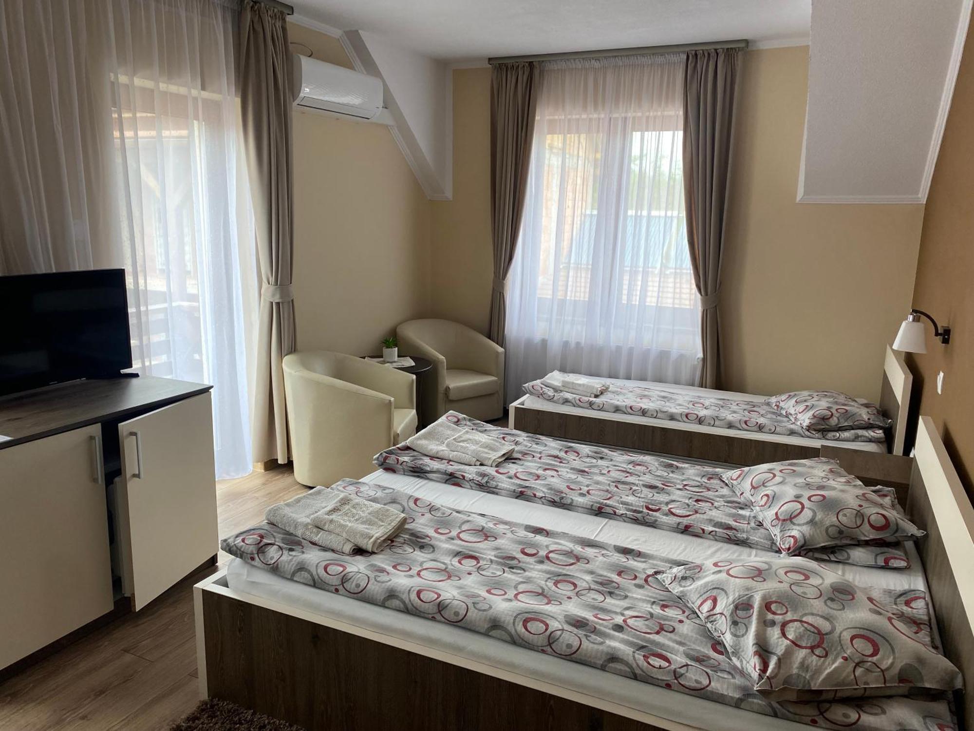 プライド Farkas Panzio Bed & Breakfast エクステリア 写真