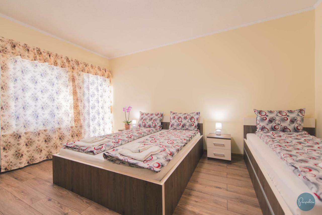 プライド Farkas Panzio Bed & Breakfast エクステリア 写真