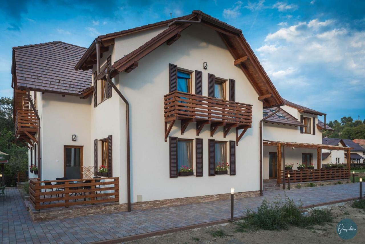 プライド Farkas Panzio Bed & Breakfast エクステリア 写真